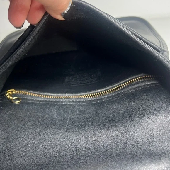 Coach Lindsay Black Leather Crossbody Bag - Picture 10 of 12